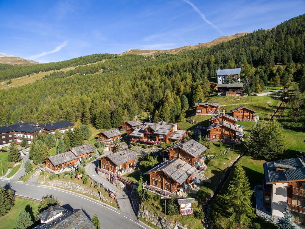 Park Chalet Village Livigno Esterno foto