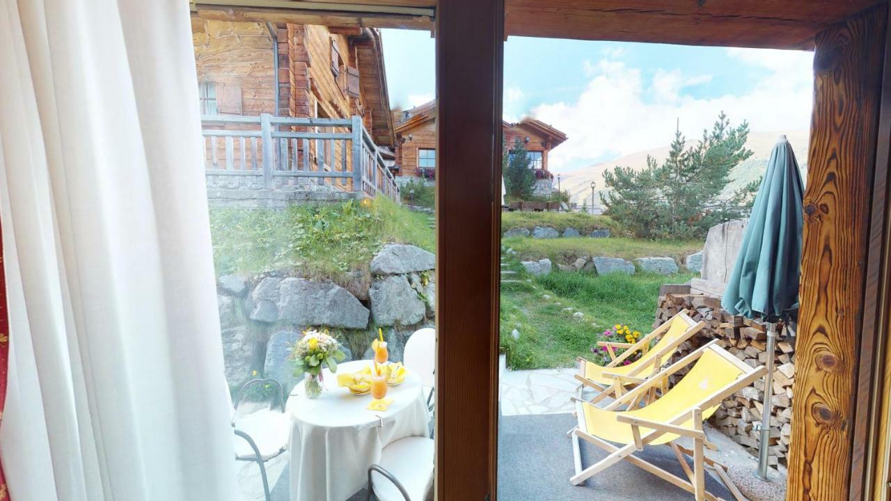 Park Chalet Village Livigno Esterno foto