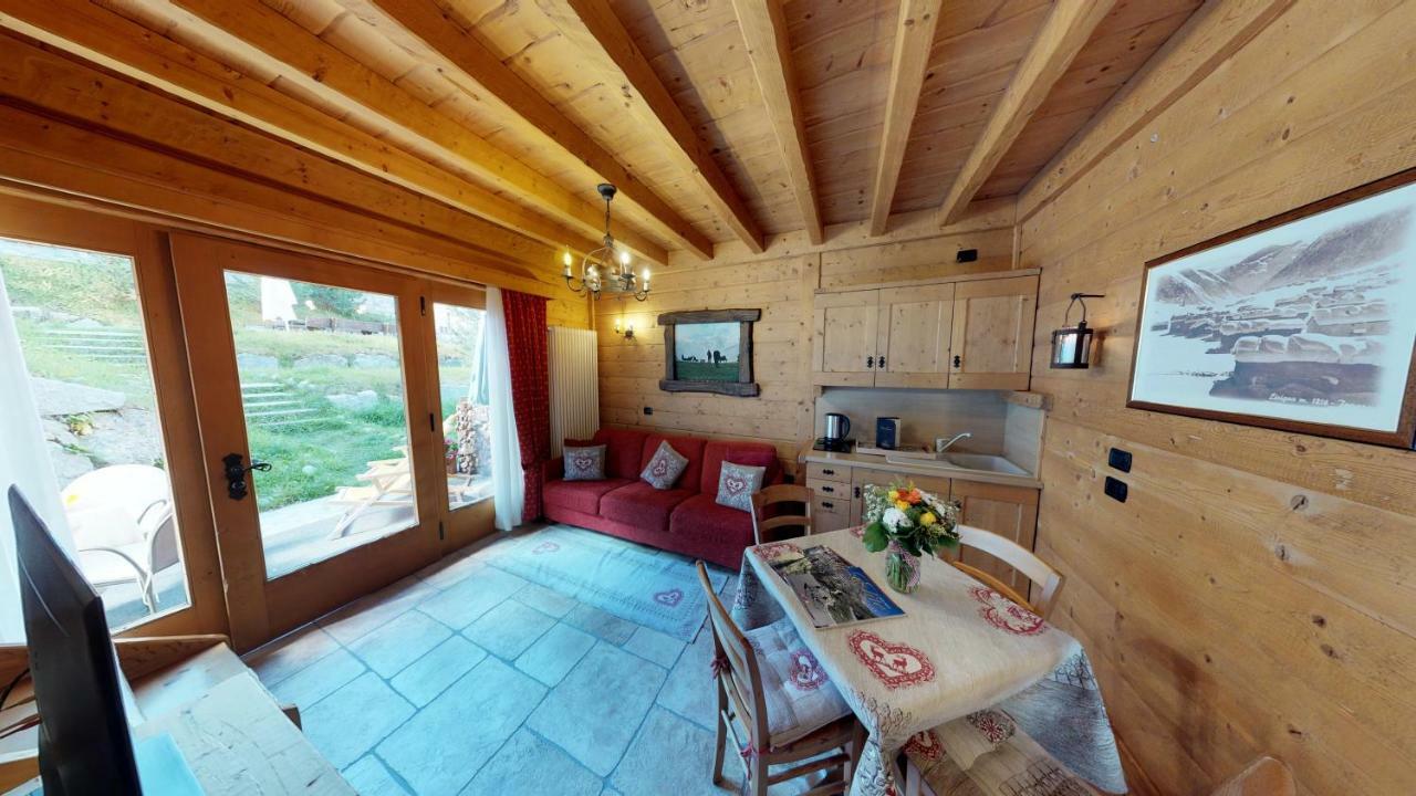 Park Chalet Village Livigno Esterno foto