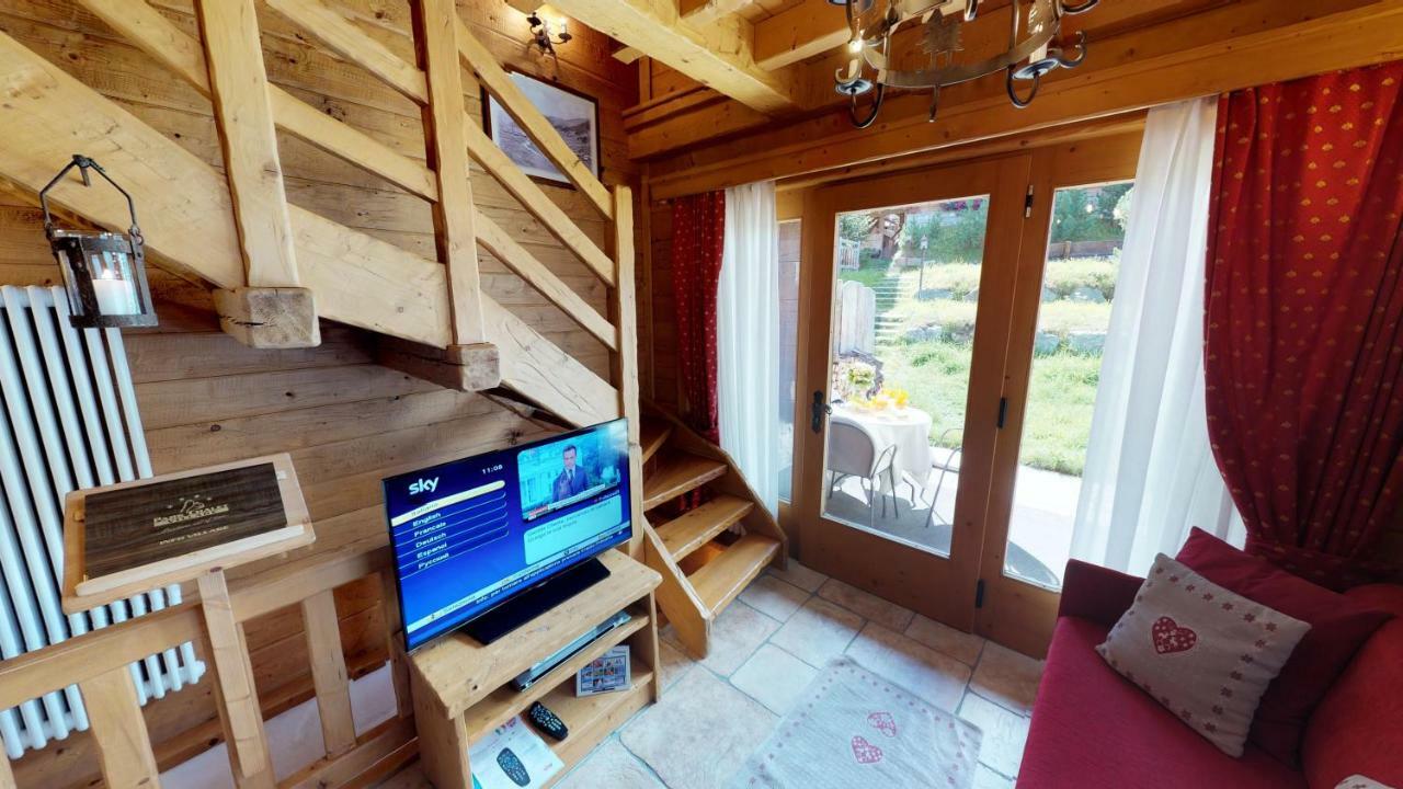 Park Chalet Village Livigno Esterno foto