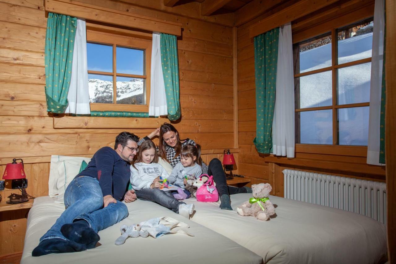 Park Chalet Village Livigno Esterno foto