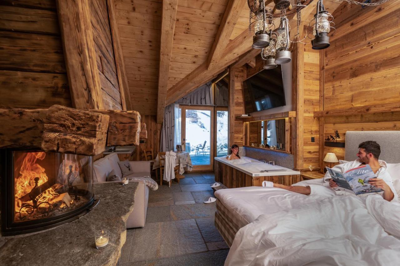 Park Chalet Village Livigno Esterno foto